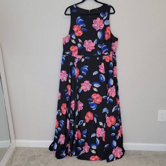 torrid Dresses & Skirts - Torrid Floral Print Georgette High Neck Maxi Dress Size 22.